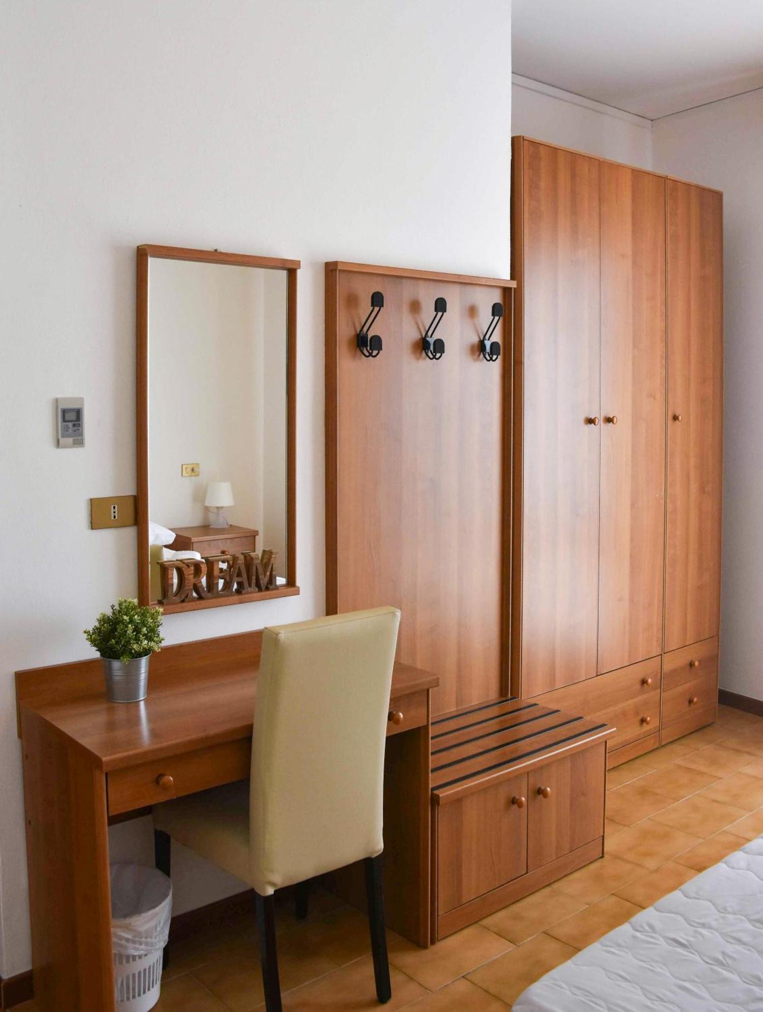 Hotel Umberto ลิโดดิเยโซโล ภายนอก รูปภาพ