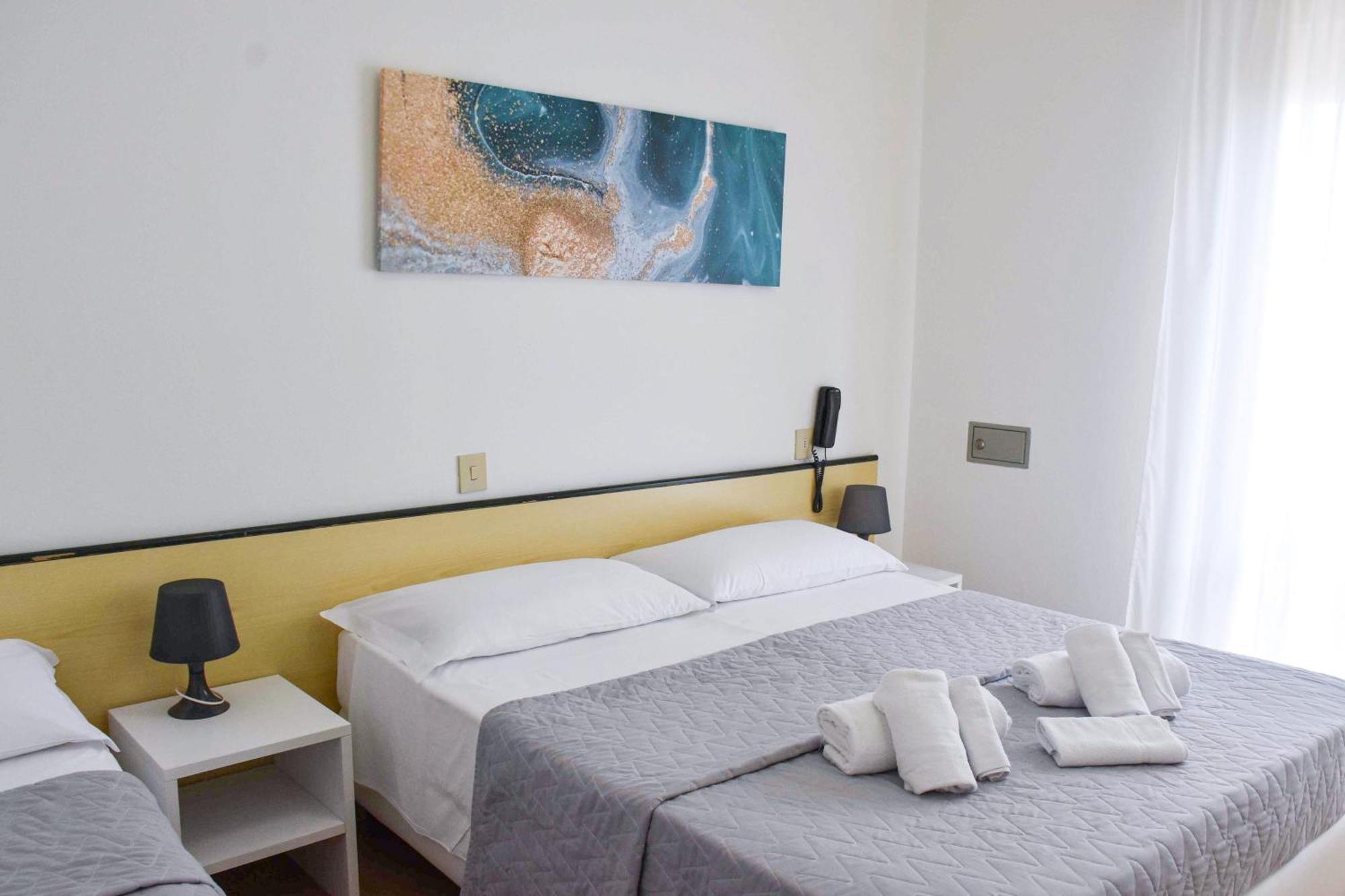 Hotel Umberto ลิโดดิเยโซโล ภายนอก รูปภาพ