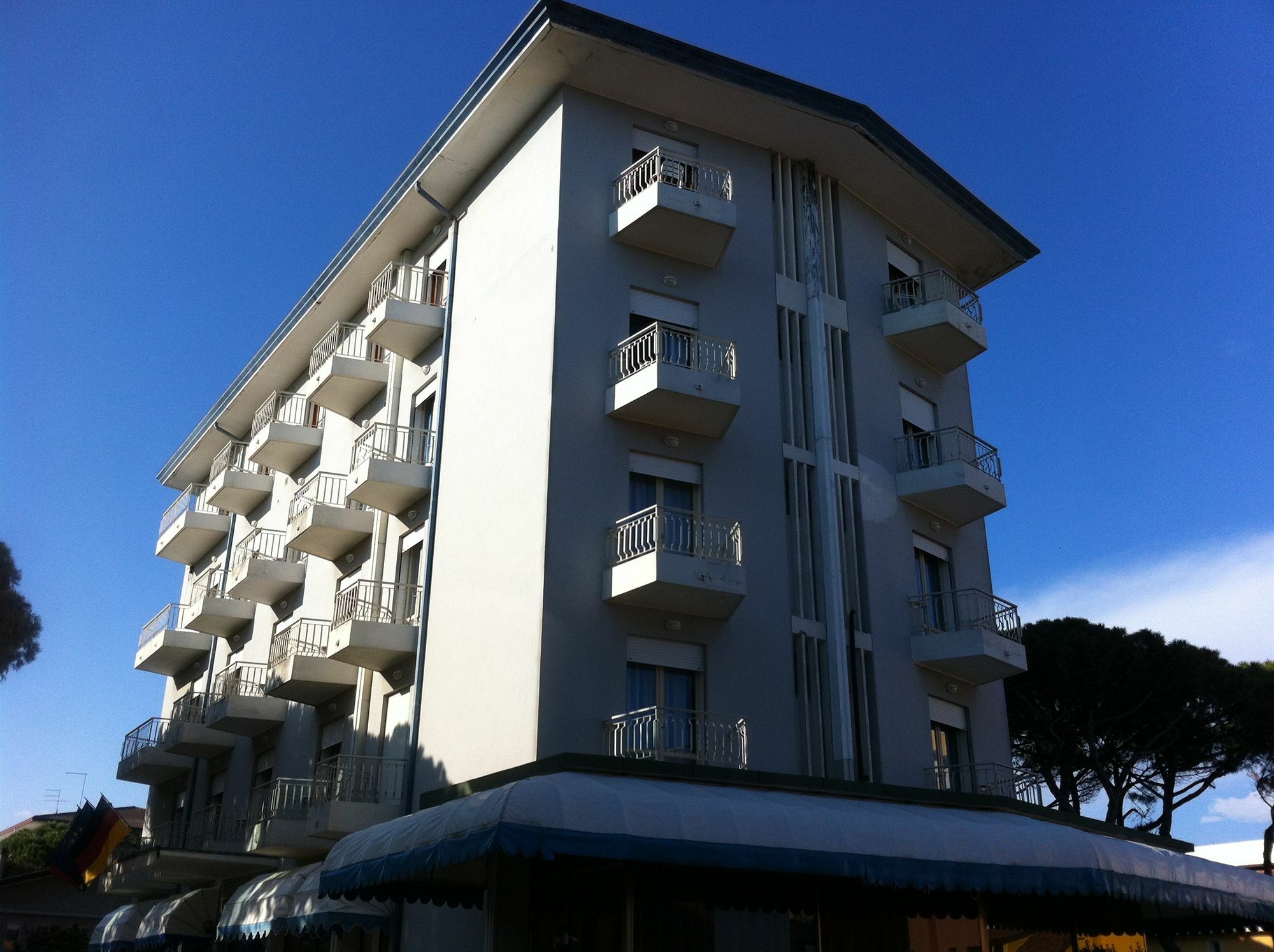 Hotel Umberto ลิโดดิเยโซโล ภายนอก รูปภาพ
